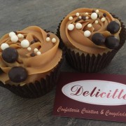 Cupcakes e Muffins - 8E5A6735-FA48-497D-99CE-C292695D4F03